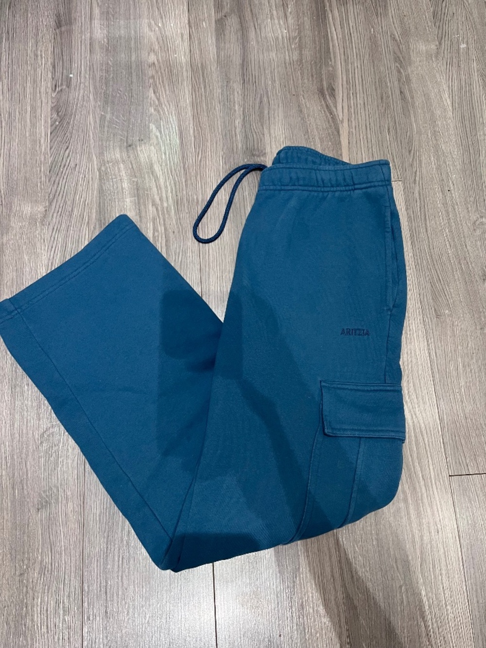 aritzia tna mega cargo teal wide leg sweat pants medium